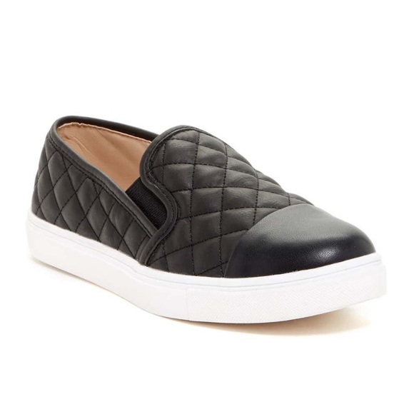 steve madden quilted shoes